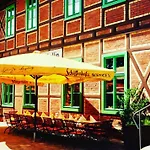 Im Historischem Bahnhof In Kein Fruehstueck 3*