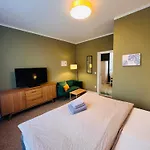 Im Historischem Bahnhof In Kein Fruehstueck Guest house Fehrbellin