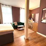 Im Historischem Bahnhof In Kein Fruehstueck Guest house 3*