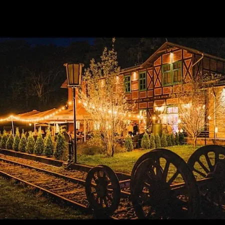 Im Historischem Bahnhof In Kein Fruehstueck Πανσιόν 3*