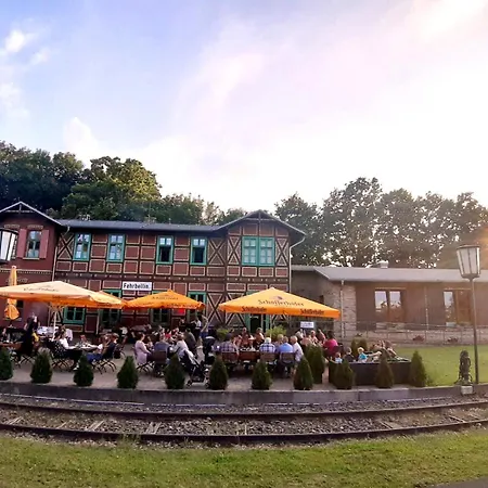 Πανσιόν Im Historischem Bahnhof In Kein Fruehstueck Fehrbellin