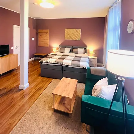 Im Historischem Bahnhof In Kein Fruehstueck Fehrbellin