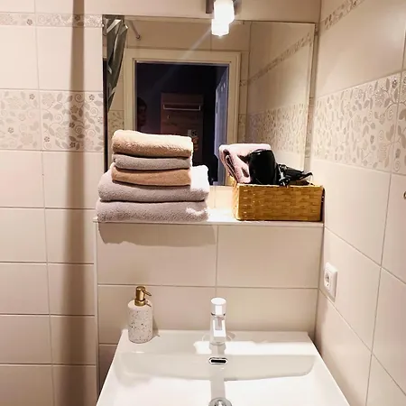 Πανσιόν Im Historischem Bahnhof In Kein Fruehstueck Fehrbellin