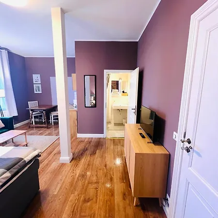 Πανσιόν Im Historischem Bahnhof In Kein Fruehstueck 3*