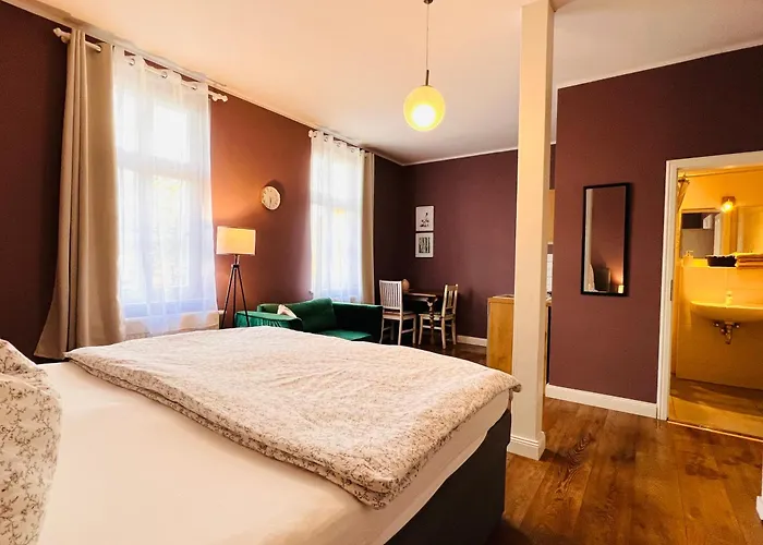 Im Historischem Bahnhof In Kein Fruehstueck Fehrbellin