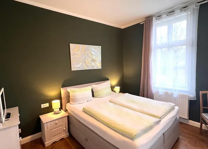 Im Historischem Bahnhof In Kein Fruehstueck Casa de hóspedes Fehrbellin