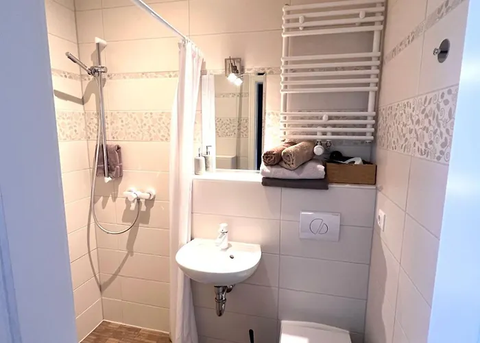 Pensionat Im Historischem Bahnhof In Kein Fruehstueck Fehrbellin